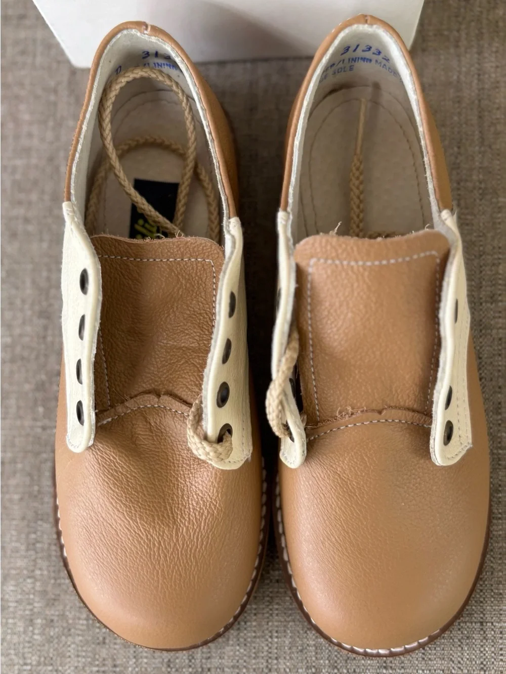 Amilio Kids Artie Tan Leather Lace-Up Saddle Shoes size 11